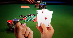 Roda American Roulette menunjukkan slot 0, 00, dan angka berlabel dengan warna